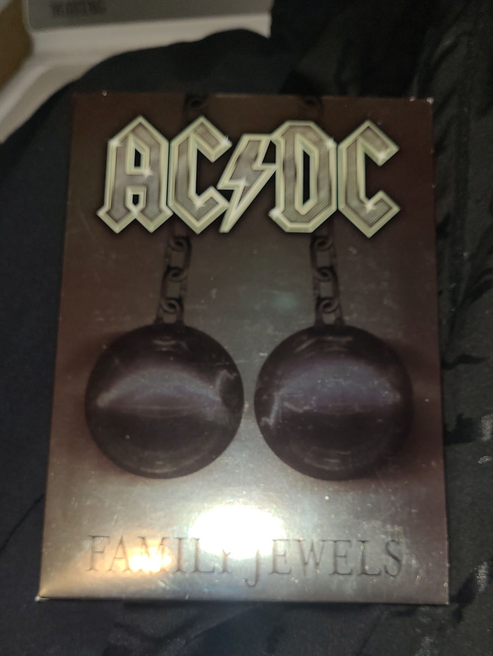 AC/DC: Family Jewels 2-disc DVD set released in 2005